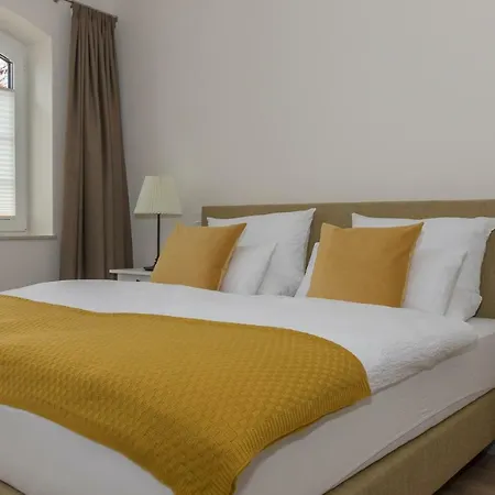 Hayungshaus Apartment *