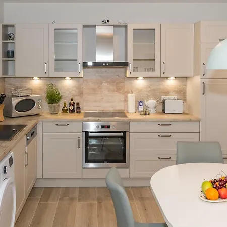 Hayungshaus Apartment *